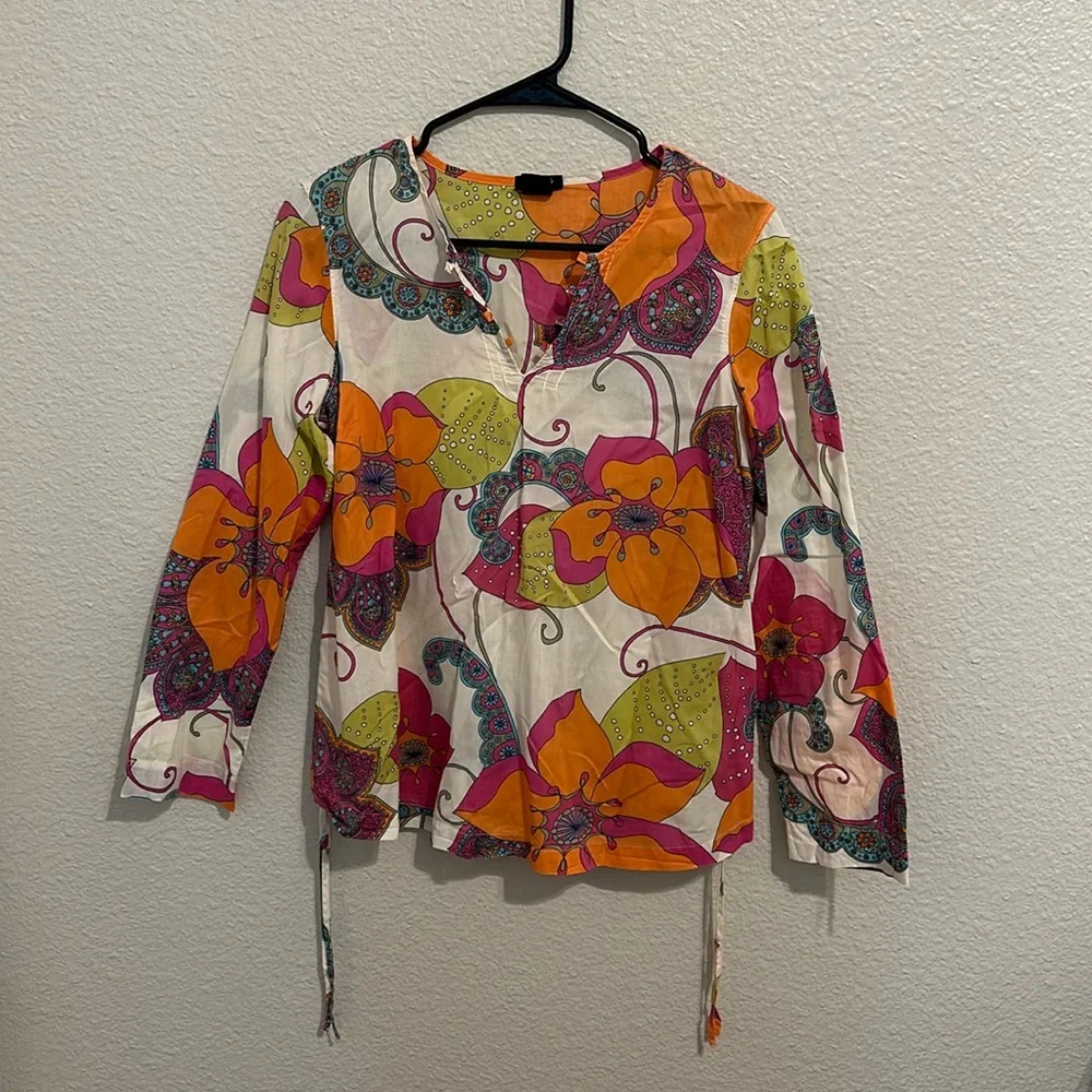 Colorful Gap Maternity top. Size XS. - Picture 1 of 3